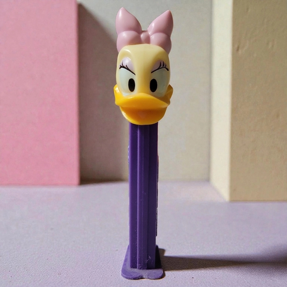 Vtg 90's Daisy Duck Pez Dispenser Walt Disney Clubhouse Hungary Purple Stem #1